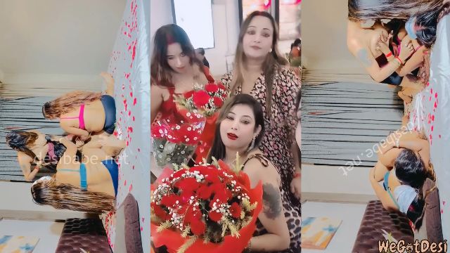 Susmita Malik & Hot Girlfriends Nude Foursome Play Leaked Video